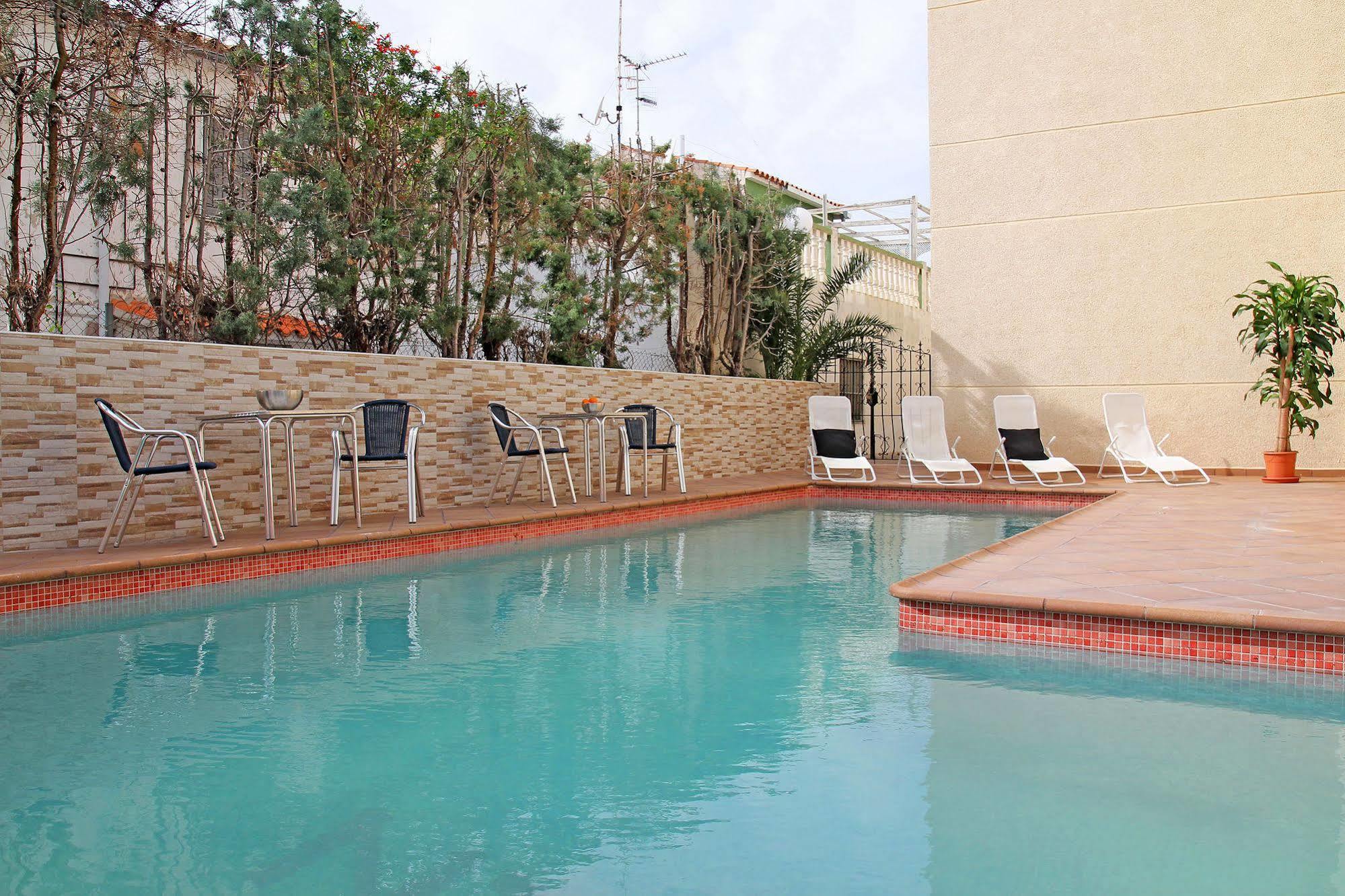 Apartamentos Dona Carmen 3000 Oropesa del Mar Exterior photo
